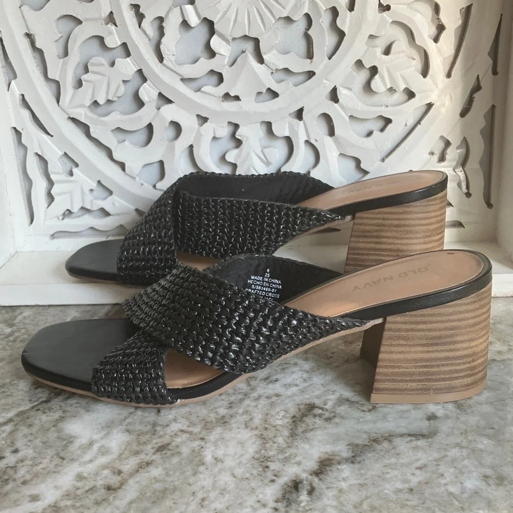 Old Navy Square-Toe Braided Straw Cross-Strap Mule Sandals Black Sz8
